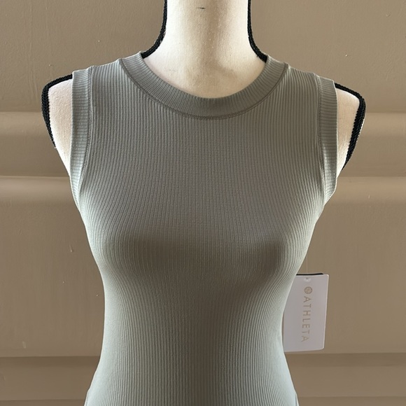 Athleta Renew Seamless Muscle Tank. Light Green. Size Small. NWT. - Picture 2 of 8